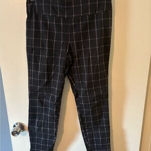 New York & Company Black Plaid Cropped Pants
